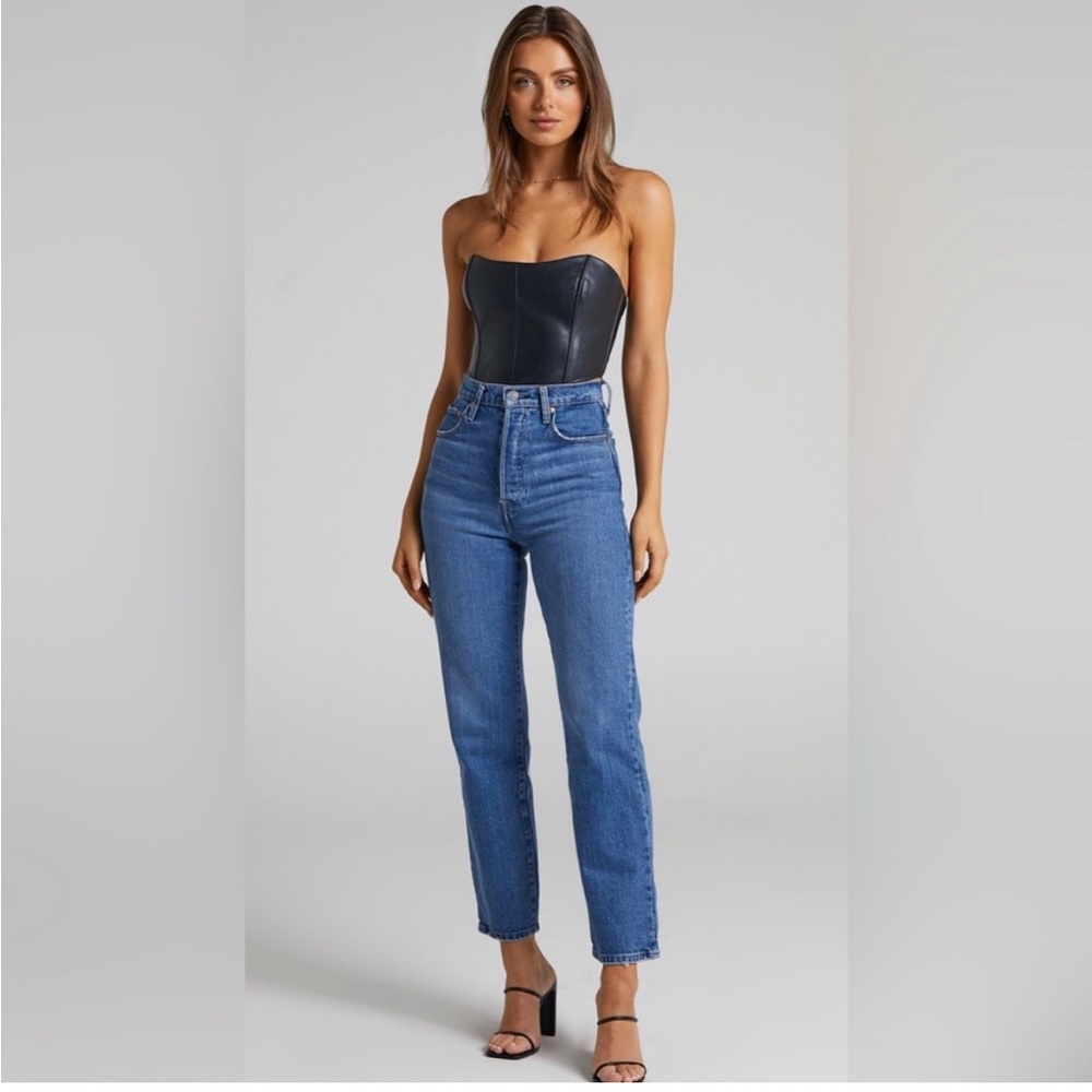 Levi’s Ribcage Straight Ankle Super High Rise Button Fly Blue size 28 x 27